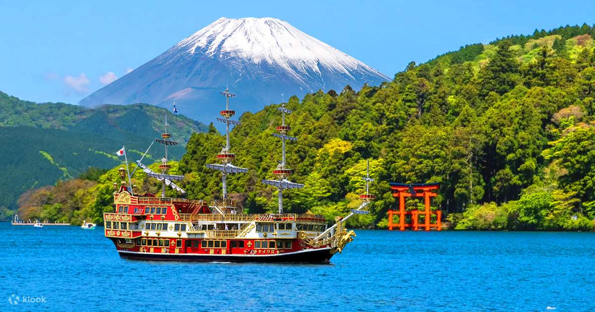 Mount Fuji, Hakone, Kamakura, and Enoshima Day Trip] Pirate Ship